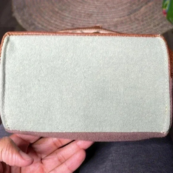 Myra Leaf Print Multicolor Small Cross Body Bag - Picture 9 of 13